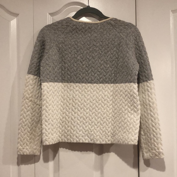 Zara Two Toned Sweater with Zipper Detail - Picture 6 of 6